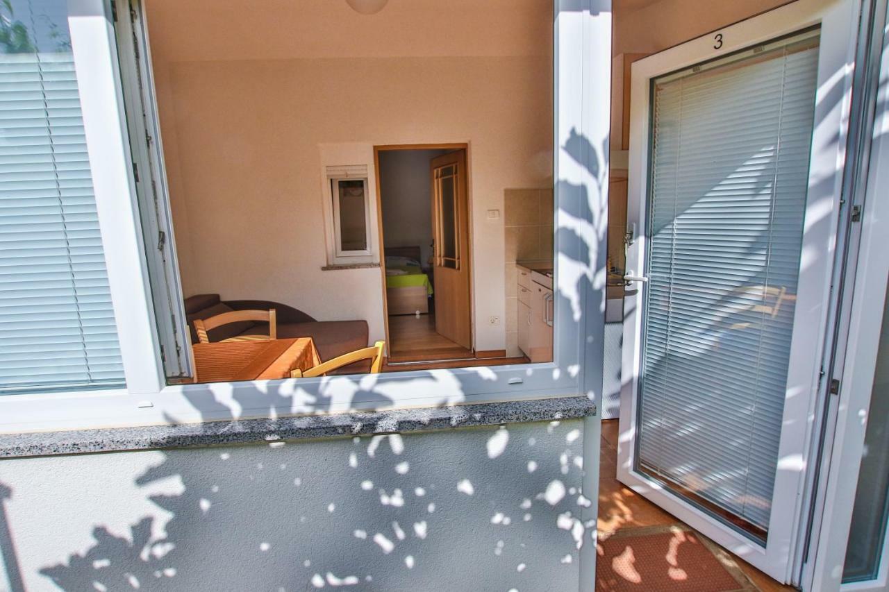 Apartment Vuceric Peroj